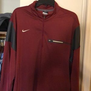 1/2 zip Nike Pullover